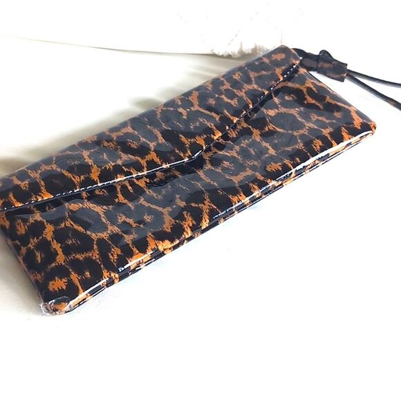 J CREW Super Sleek , Super Thin Animal Print Patent Clutch - Picture 5 of 17